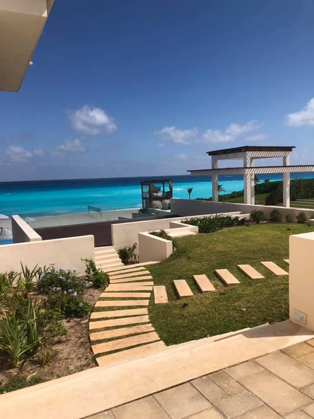 Blue Water Travel Facebook photo