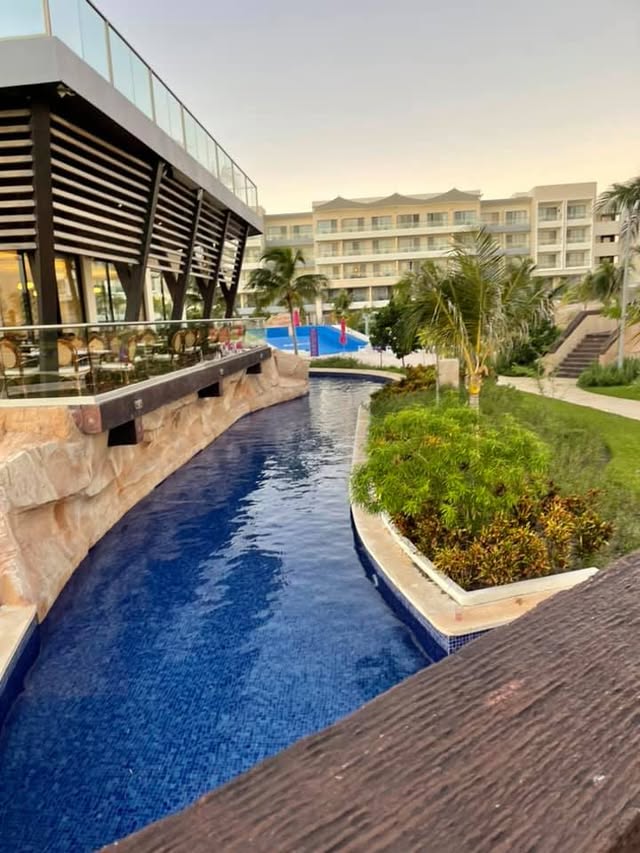 Blue Water Travel Facebook photo