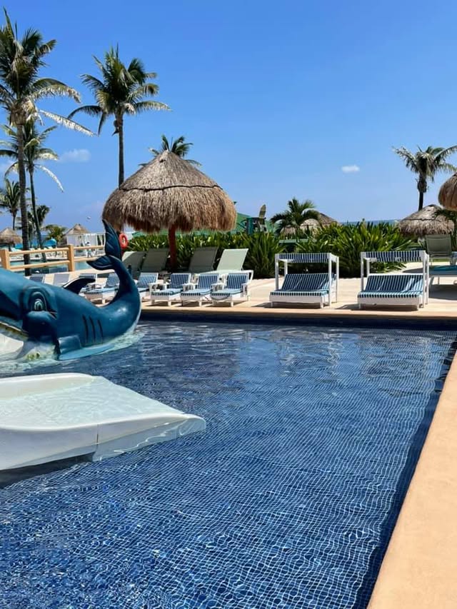 Blue Water Travel Facebook photo