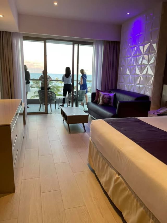 Blue Water Travel Facebook photo
