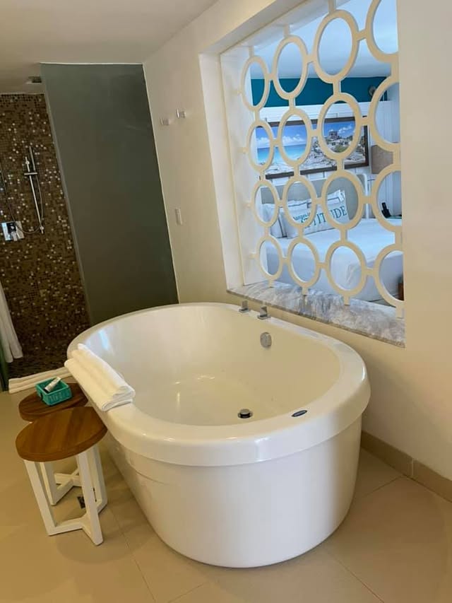 Blue Water Travel Facebook photo