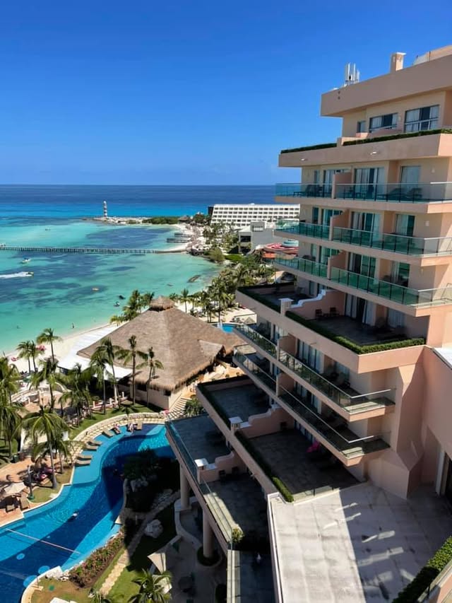 Blue Water Travel Facebook photo