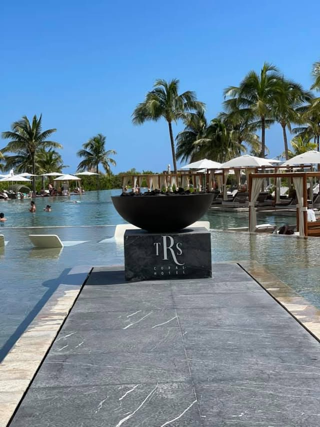 Blue Water Travel Facebook photo