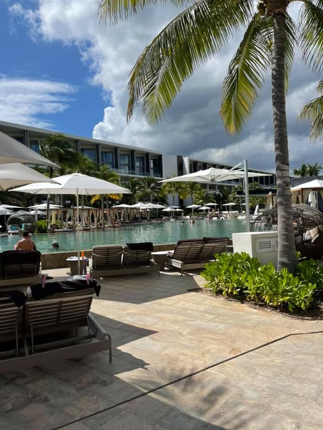 Blue Water Travel Facebook photo