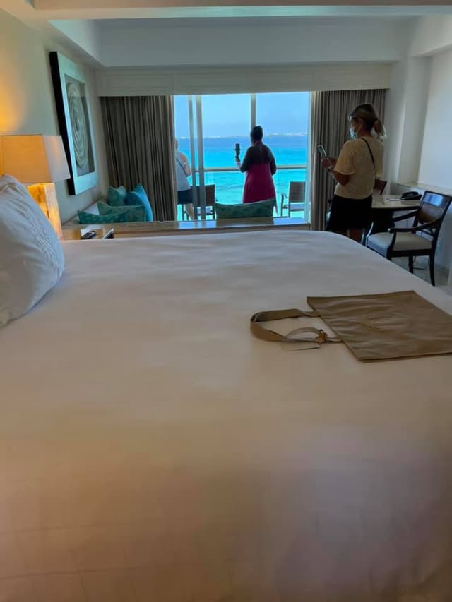 Blue Water Travel Facebook photo