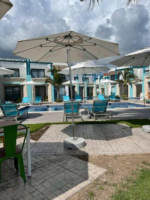 Blue Water Travel Facebook photo