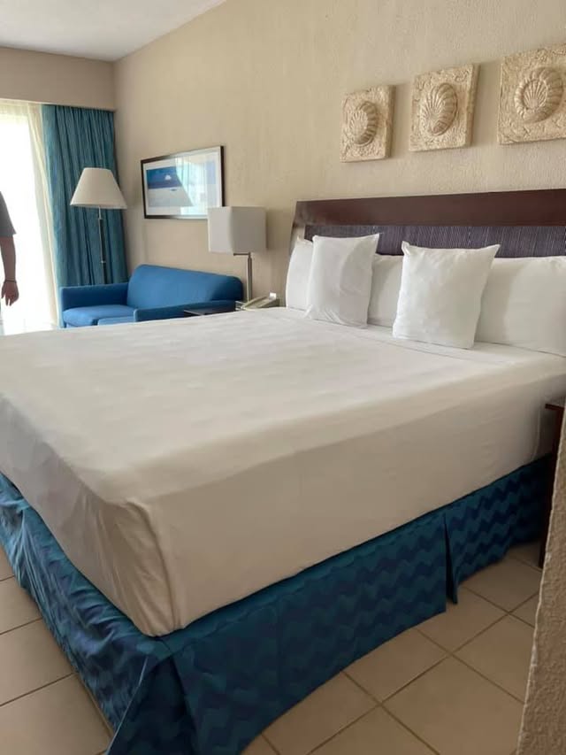Blue Water Travel Facebook photo