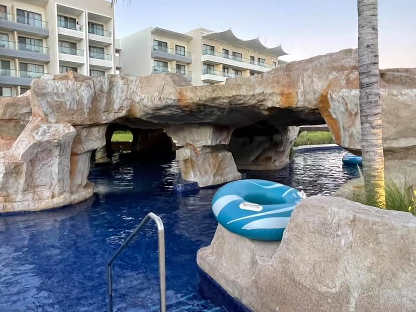 Blue Water Travel Facebook photo