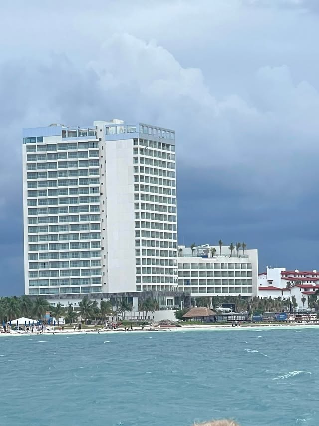 Blue Water Travel Facebook photo