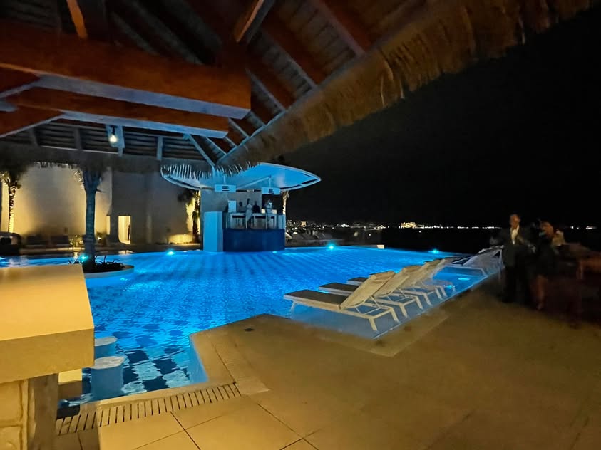 Blue Water Travel Facebook photo