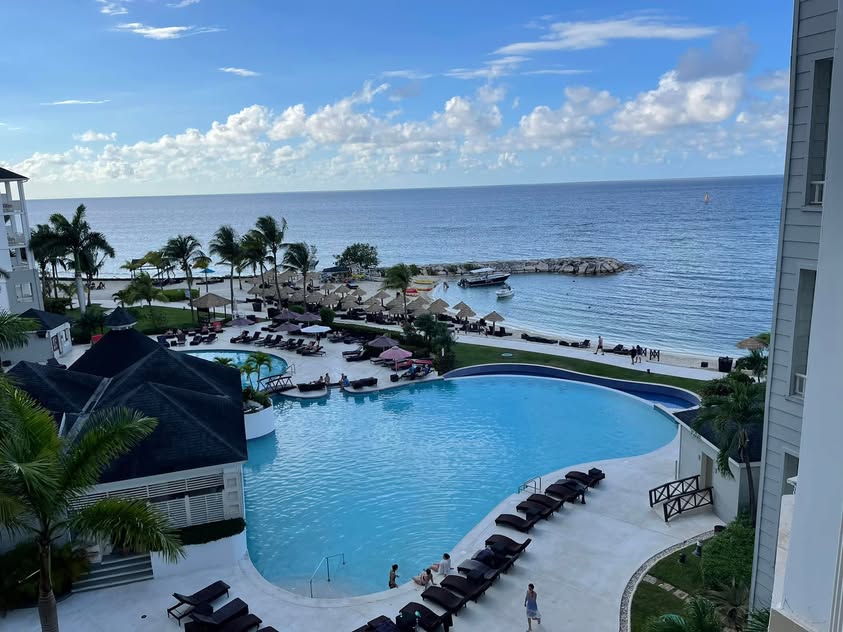Blue Water Travel Facebook photo