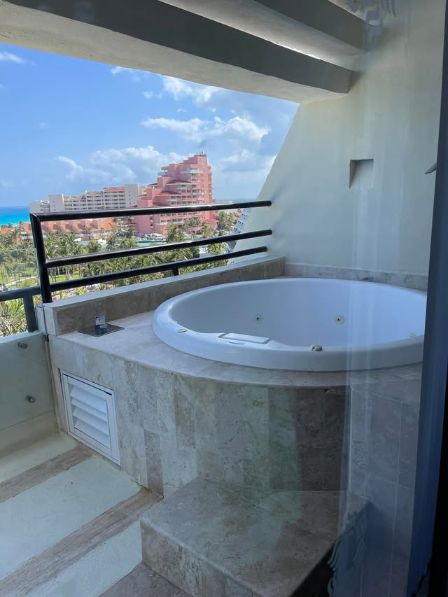 Blue Water Travel Facebook photo