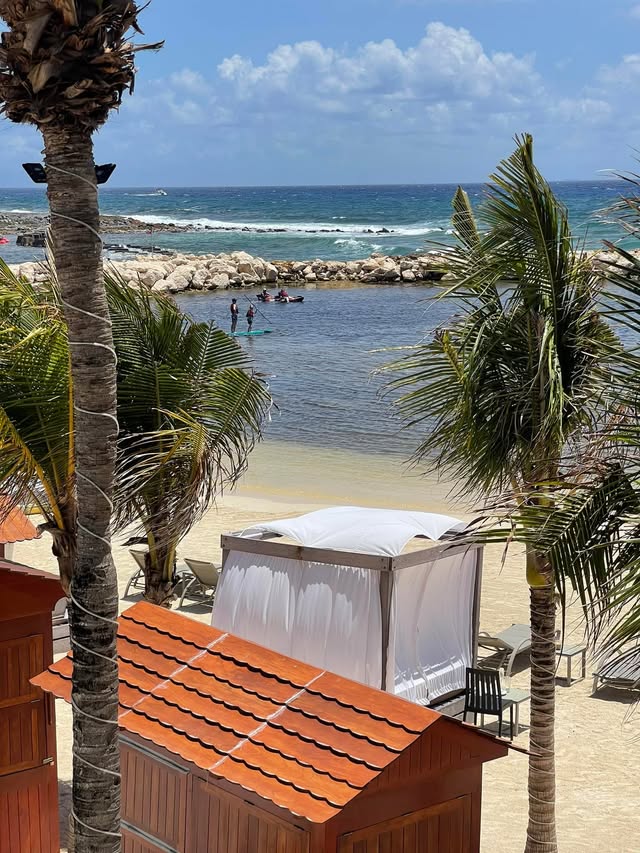 Blue Water Travel Facebook photo