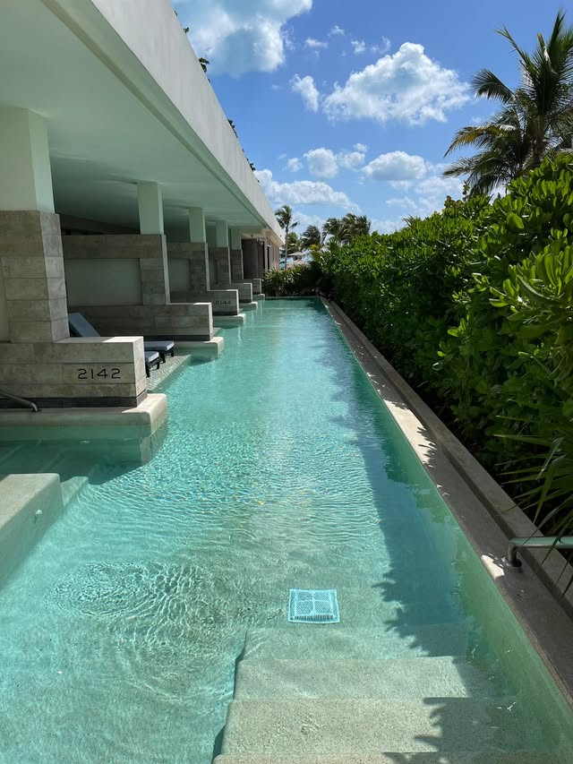 Blue Water Travel Facebook photo