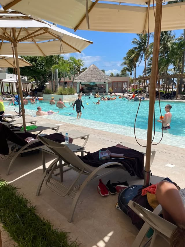 Blue Water Travel Facebook photo