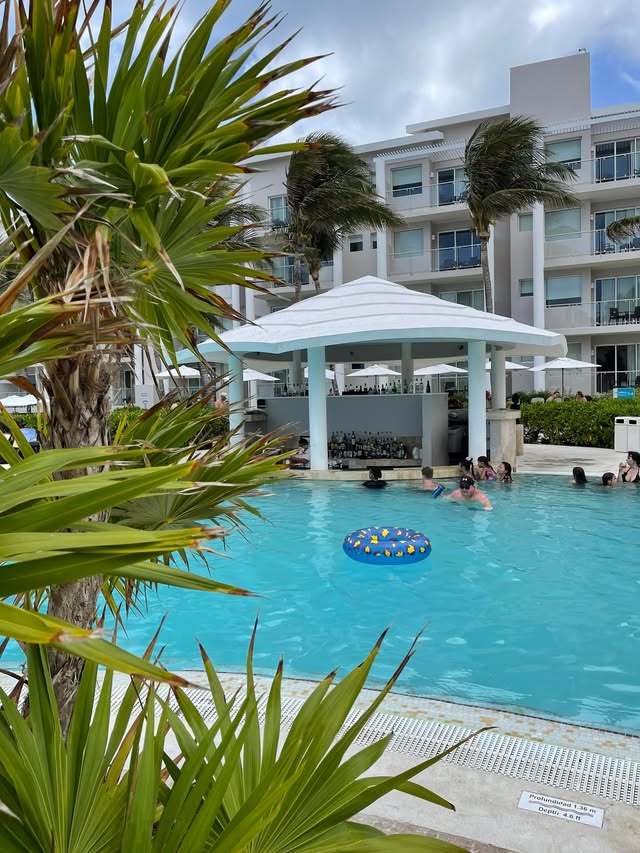 Blue Water Travel Facebook photo