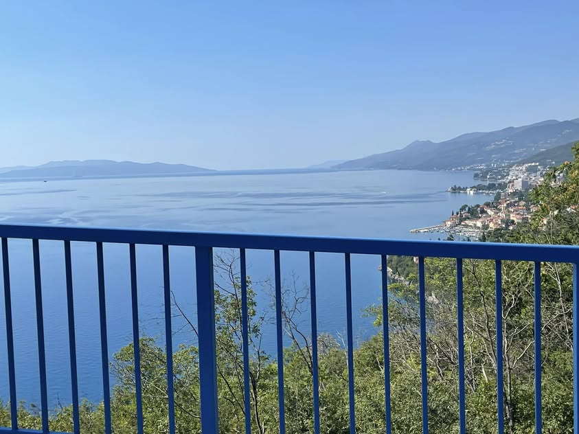 Blue Water Travel Facebook photo
