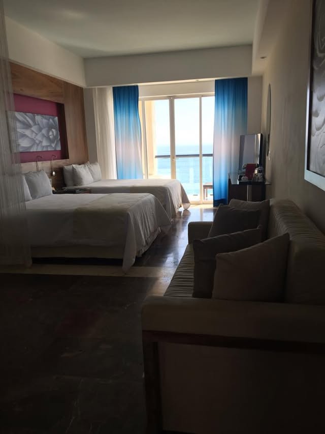 Blue Water Travel Facebook photo