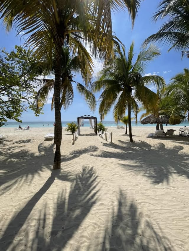 Blue Water Travel Facebook photo