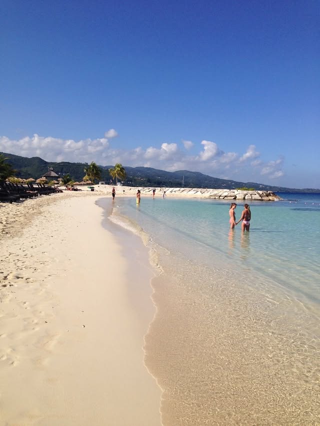 Blue Water Travel Facebook photo