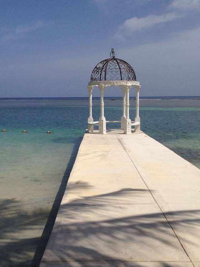 Blue Water Travel Facebook photo