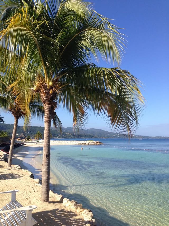Blue Water Travel Facebook photo