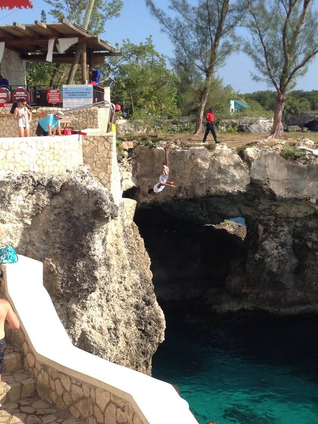 Blue Water Travel Facebook photo