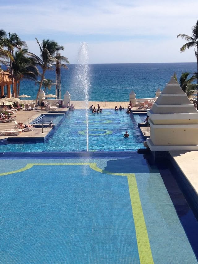 Blue Water Travel Facebook photo