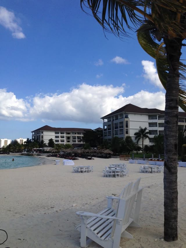 Blue Water Travel Facebook photo