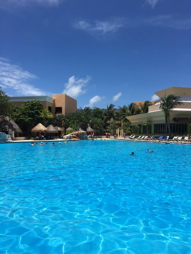 Blue Water Travel Facebook photo