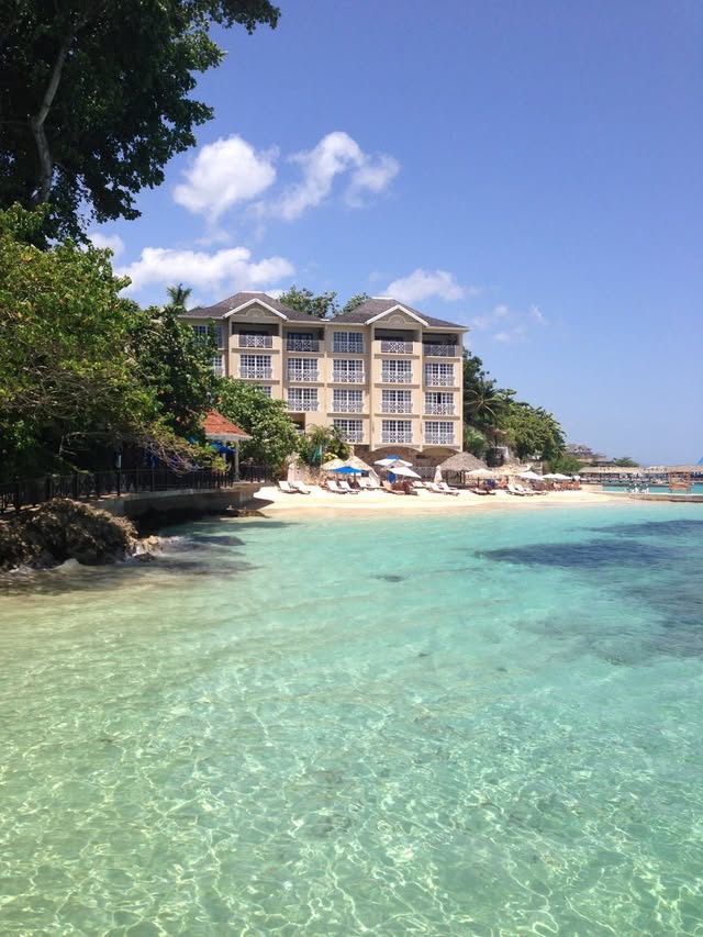 Blue Water Travel Facebook photo
