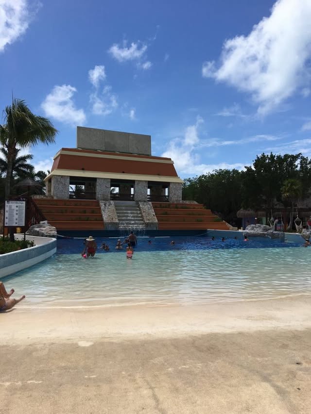 Blue Water Travel Facebook photo