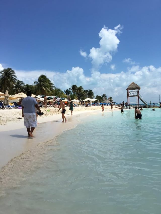 Blue Water Travel Facebook photo