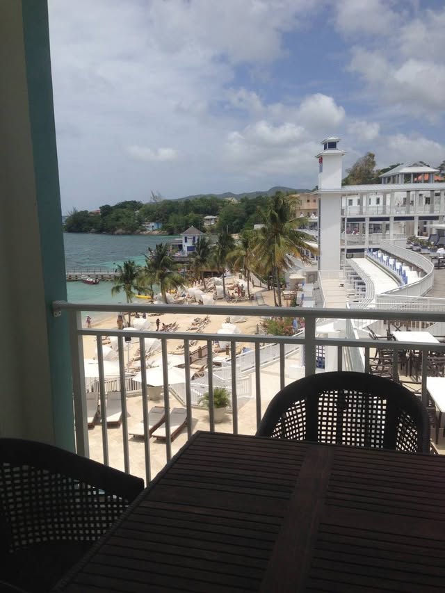 Blue Water Travel Facebook photo