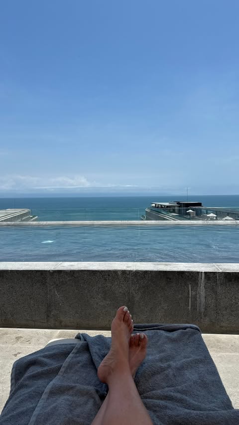 Blue Water Travel Facebook photo