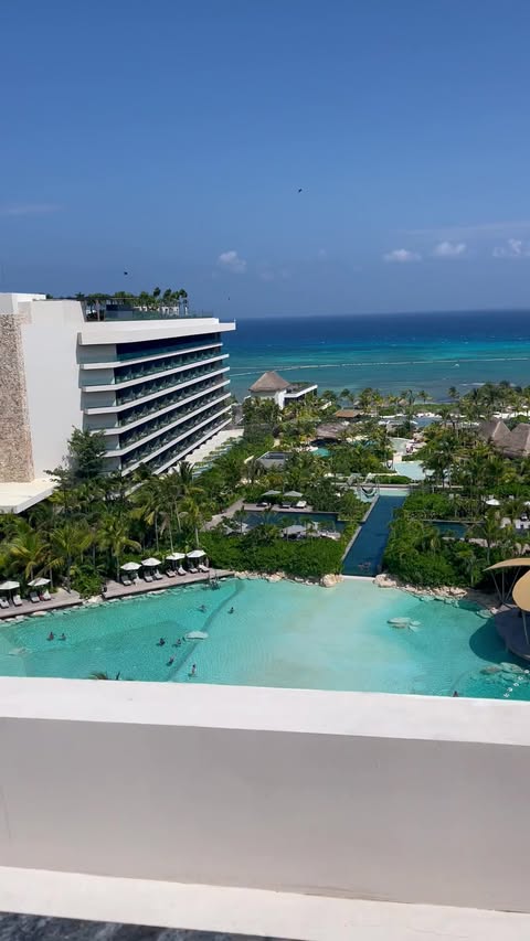 Blue Water Travel Facebook photo