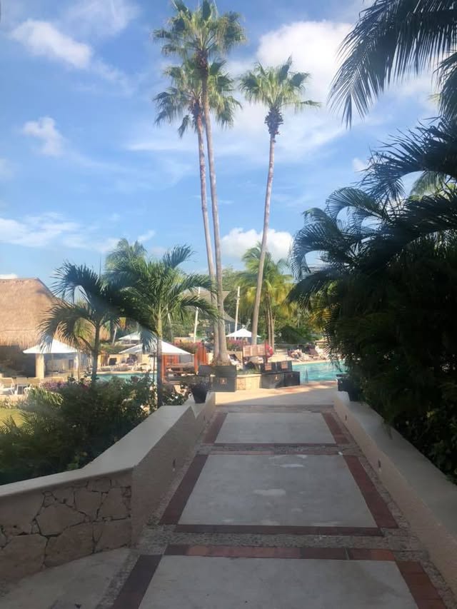 Blue Water Travel Facebook photo