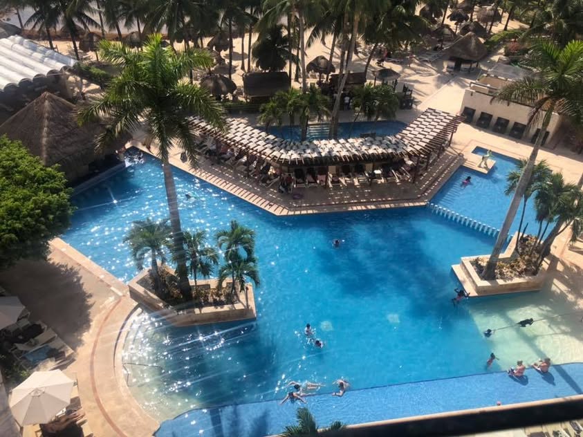 Blue Water Travel Facebook photo