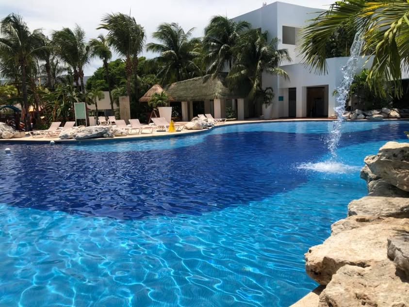 Blue Water Travel Facebook photo