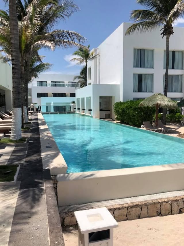 Blue Water Travel Facebook photo