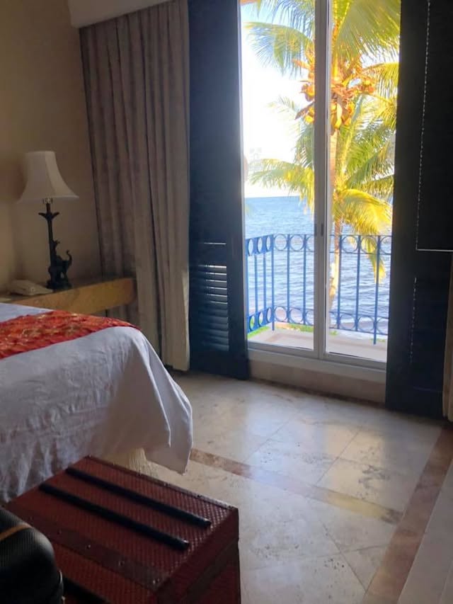 Blue Water Travel Facebook photo