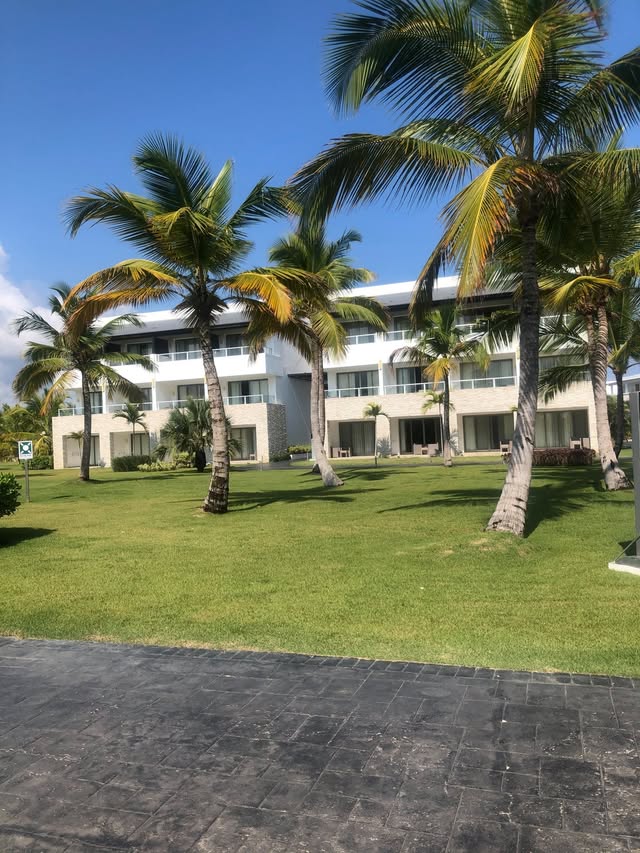Blue Water Travel Facebook photo