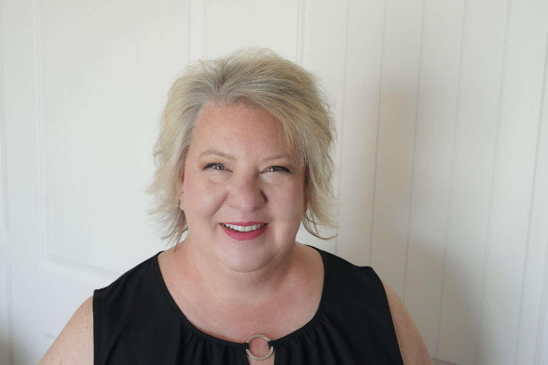 Photo of Debbie Peterson